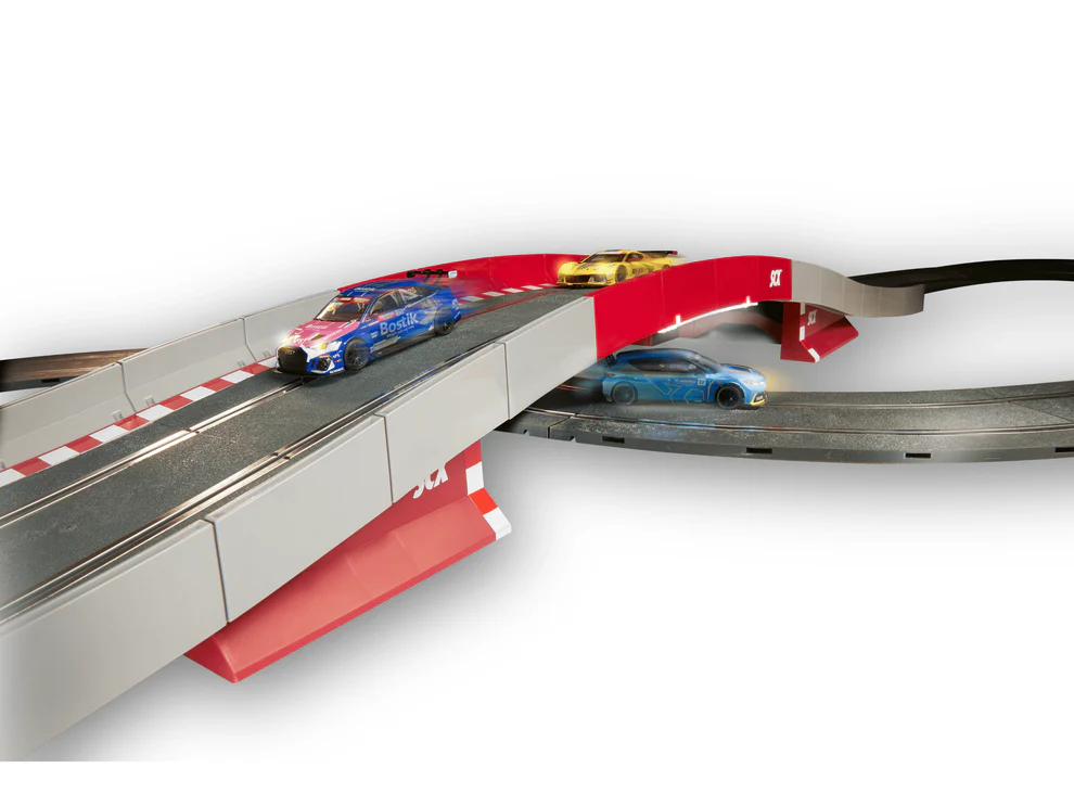 SCX 1:32 U10538 Bridge Crossing Elevated Track Section x4 Track Sections Includes Barriers