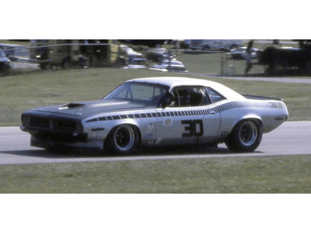 SCX Advance E10432 Plymouth AAR 'Cuda #30 Silver Trans-Am 1970 - Image 4