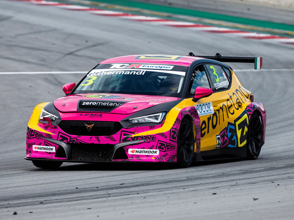 SCX Classic U10559 Cupra León Competición TCR #3 Zero Metano Lema Racing TCR Europe Touring Car Series 2022 - Image 5